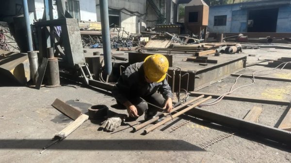 配资安全指数网 土城矿：废铁堆里“淘宝”降耗